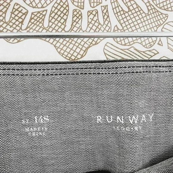 COPY - NWT White House Black Market Runway Jogger Gray Distressed Pull on Women… - Picture 4 of 8